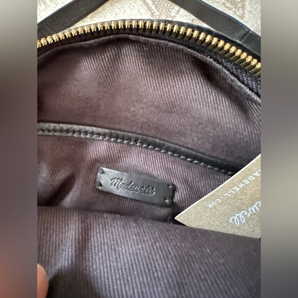 NWT Madewell Circle Crossbody Bag - Picture 6 of 6